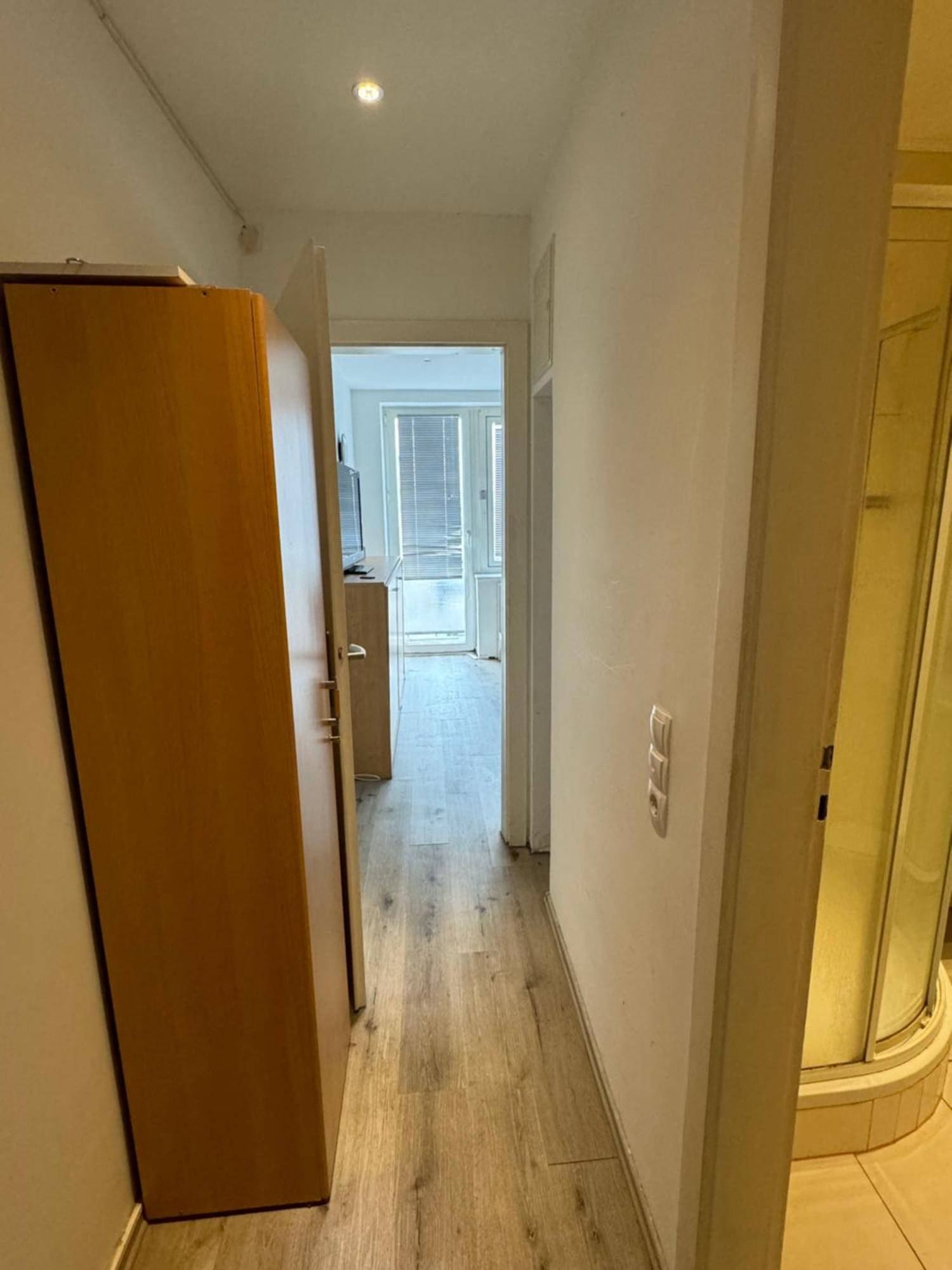 Zentrale 1-zimmer Wohnug In Appartement *